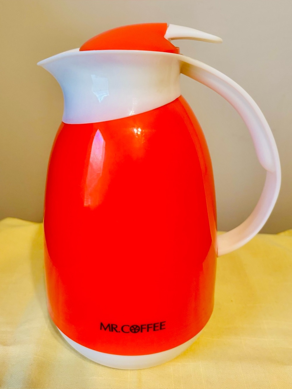 MR. COFFEE Thermal Carafe Insulated Glass Liner Red White Pitcher MCM 7” Tall